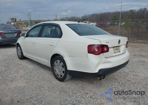 2008 Volkswagen Jetta S z USA, uszkodzony, nr VIN 3VWJZ71K18M064878